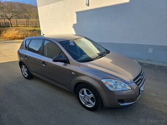 Kia Ceed 1.6benzin 97400km 1.majiteľovi,slovenské auto - 4