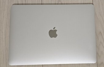 PREDÁM MacBook Pro (13-palcový, 2020) i5/16GB/500GB - 4