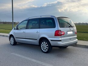 Volkswagen Sharan 2.0 TDI Comfortline 7-miest - 4