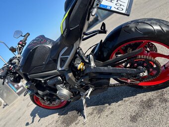 Triumph Street Triple 765RS facelift rocník (naháč) 2020 - 4