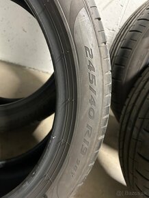 Pirelli P ZERO 245/40/19 - 4