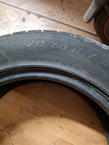 215/60 R17 - 4