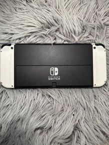 Nintendo Switch OLED White - 4