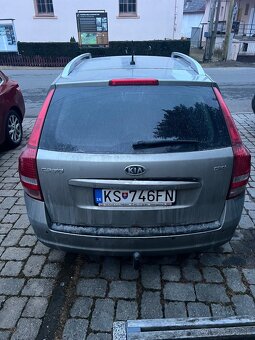 Kia ceed sw 2011 1.6 crdi 85kw D4FB - 4