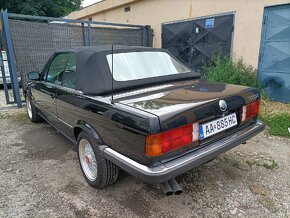 Predám BMW E30 325i Cabrio - 4