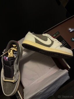 Jordan 1 Travis Scott Reverse Mocha - 4