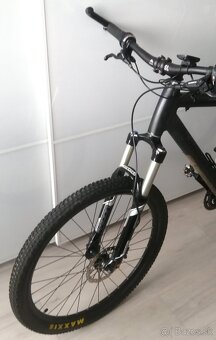 Predám karbónový horský bicykel XL v TOP stave - 4