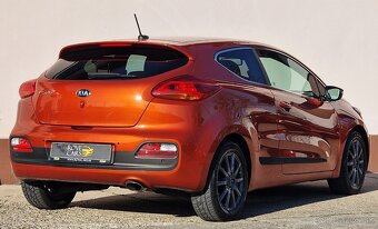 Kia Ceed 1.6GDi 99KW Platinum SR Plná servisná historia Top - 4