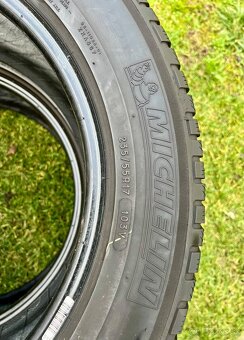 235/55 r17 zimné MICHELIN 103V XL; - 4