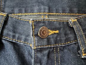 Pánske,kvalitné džínsy LEVIS 505 - veľkosť 30/32 - 4