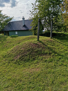 Pozemok na stavbu chaty v Podlužanoch, pivnica,veľký trávnik - 4