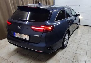 Kia Ceed SW 1,6 CRDi A7 DCT MHEW Gold - 4