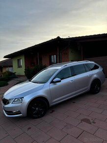 Octavia Combi Style, 2.0 TDI 110kW, DSG7, 2020/02, Virtual - 4