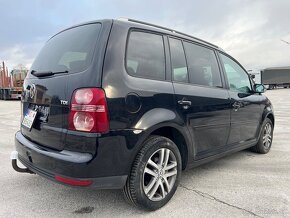 VOLKSWAGEN TOURAN 1,9TDi 77kW BXE 7 MIEST dovoz FR - 4