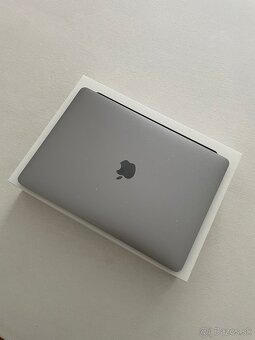 MacBook Pro 13” M1 256GB - 4