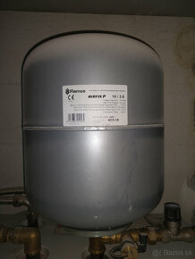 Kompletné kúrenie: kondenzačný plyn kotol a zásobník Buderus - 4