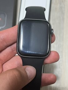 Apple Watch 5 44mm - 4