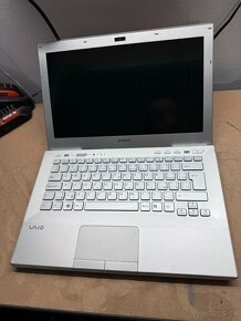 Predám pokazený notebook na náhradné diely zn.Sony Vaio. - 4