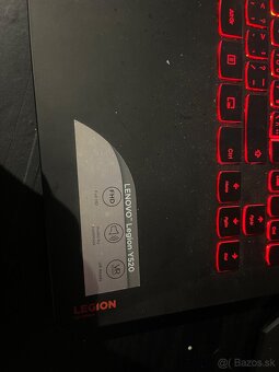 Predám herný notebook Lenovo y520 - 4