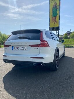 Volvo V60 Cross Country D4 AWD - 4