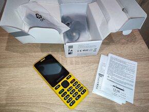 NOVY DualSIM Maxcom Classic MM139 - 4