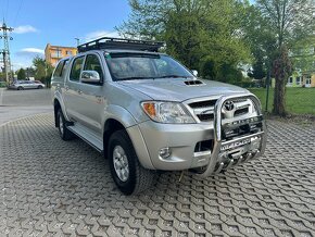 Toyota Hilux 2,5D4D - 4