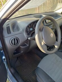 Fiat Punto 1.2 - 4