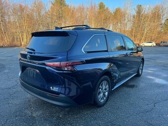 2021 TOYOTA SIENNA XLE HYBRID AWD - 4