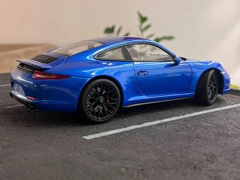 1:18 PORSCHE 911 Carrera GTS Coupe - Schuco - 4