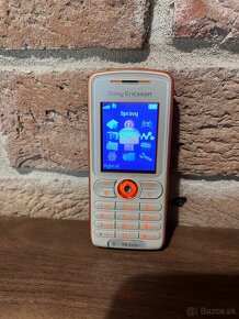 Sony Ericsson w200i walkman - 4