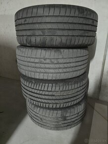 225/40 r18 - 4