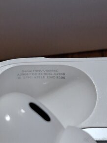 Apple AirPods PRO 2nd gen v USB-C MagSafe púzdre - 4