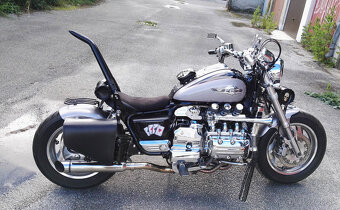 Honda Valkyrie CUSTOM - 4