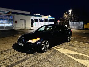 BMW e60 550i - 4