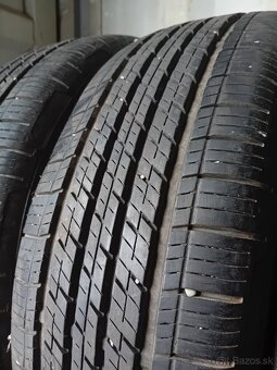 225/65R17 M+S Continental - 4