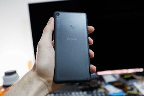 Sony Xperia E5 - 4