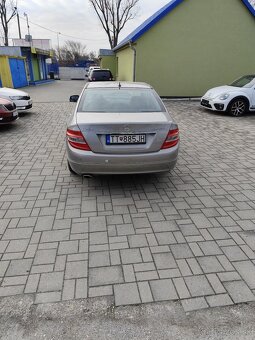 Mercedes C 200 - 4