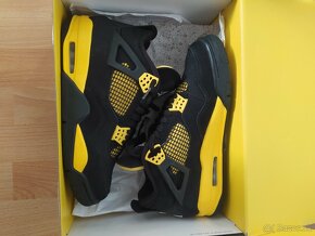 Jordan 4 Yellow Thunder - 4