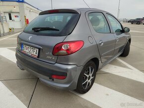 Peugeot 206 1,4i - 4