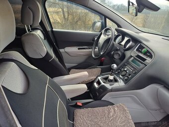 Peugeot 5008 - 4