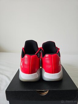 Air Jordan 11 CMFT Low University red vo vynikajúcom stave - 4