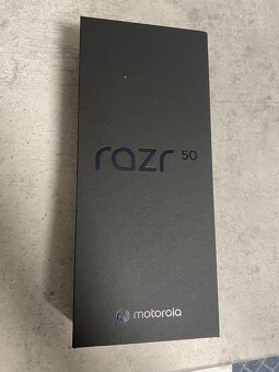 Motorola Razr 50 - 4