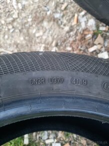 Zimné pneu 215/55 R17 - 4