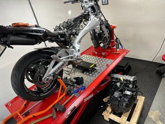 Suzuki GSR 600 v tp 25 kw - 4