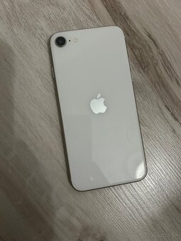 iPhone SE 2022 - 4