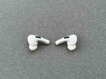 Predám originálne slúchadlá Apple Airpods PRO 1 gen - 4