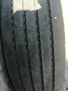 Bezdušové pneumatiky 315/70 R22,5 - 4