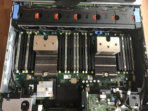 Dell PowerEdge R720xd - 4