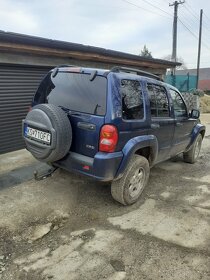 Jeep cherokee 2.5 crd kj liberty - 4