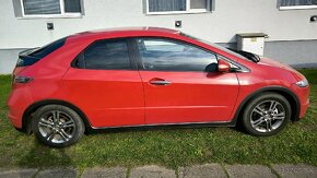 Honda Civic 8g UFO 1.4 i-vtec 73kw 2010 - 4